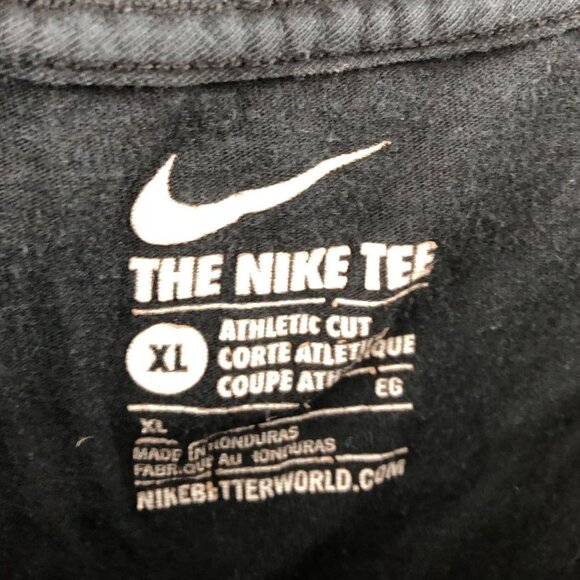 Nike Mens T-Shirt Size XL Shotr Sleeve Black Run Graphic Tee Athletic Fit Casual - Picture 3 of 7